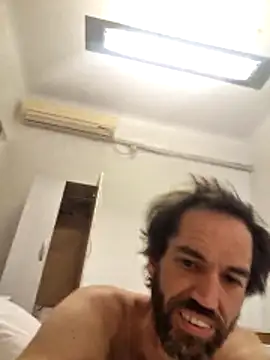 Overload86High live XXX chat