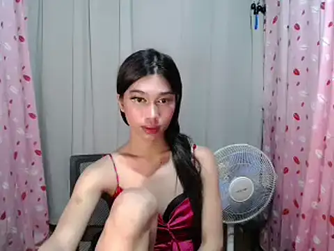 katrina_bigcock69's Webcam Show