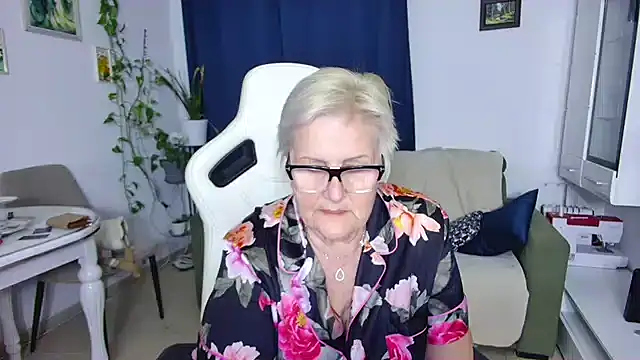 XXX chat uživo modela Selenna57