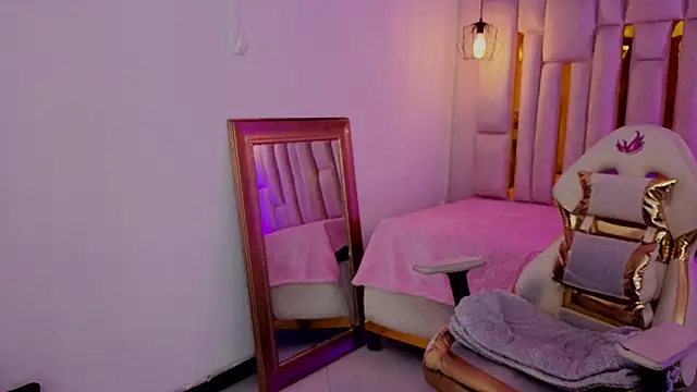 Brandy_collinss' Live XXX Chat