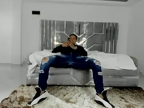 Chat XXX ao vivo de master_leather