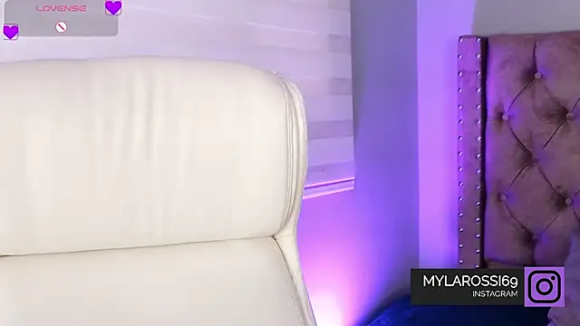 Mylarossi's Live XXX Chat