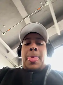 OliverTabordaaのウェブカメラショー