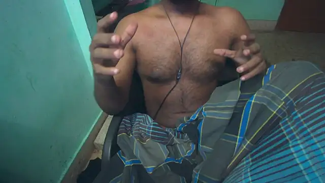 Show modela Tamil_KDD na web-kameri