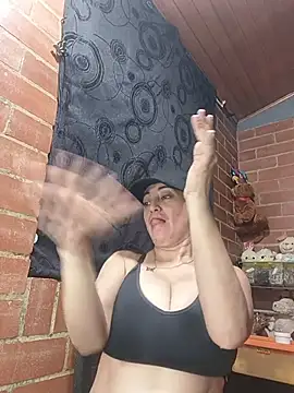 Alexandrina Adlı Modelin Canlı XXX Sohbeti