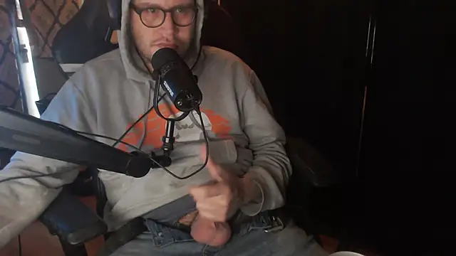 chicostick413: онлайн-секс-чат