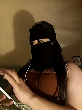 LONA-_- Live XXX Chat