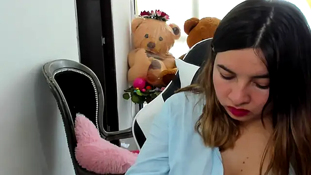 __Emma__11__Lecat_のライブXXXチャット