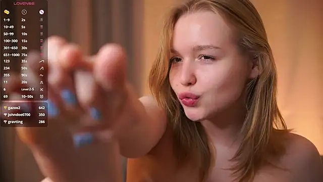 VinnieSerrano Chat XXX in diretta