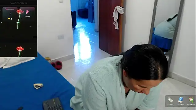 Chat XXX en directo de LAURA_Foxht