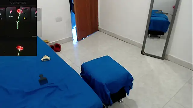 Chat XXX Live LAURA_Foxht