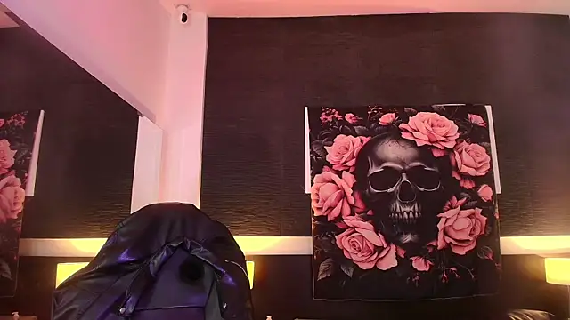 EvaaFoxxy1's Live XXX Chat