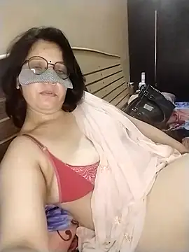 RICHA_BHABHI23 网络视讯表演