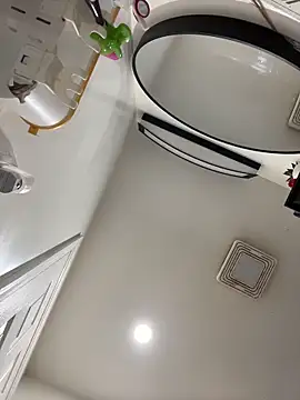 Mellyj053 webkamerás műsora