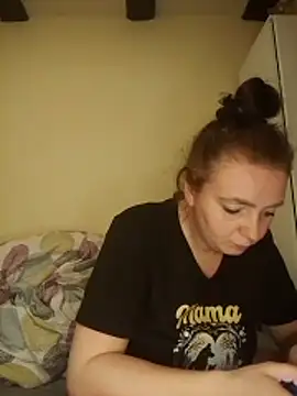 Bella-Monroe élő XXX-chatje