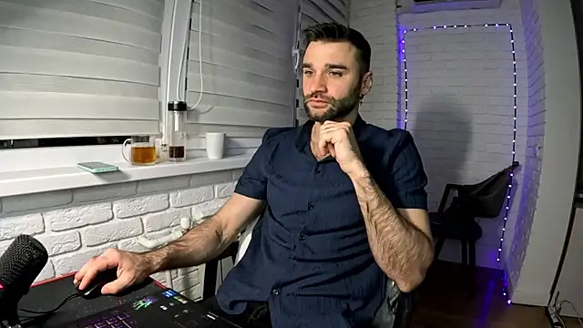 DaddySlava Live XXX-chat