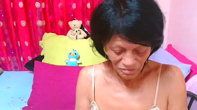 XXX chat uživo modela SLUTTYROXY