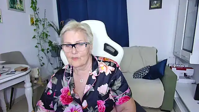 Selenna57's Live XXX Chat