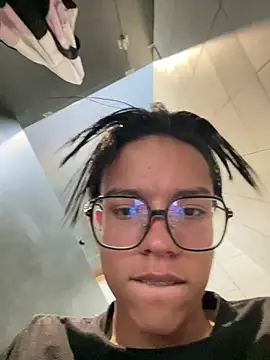 XXX chat uživo modela diegoand0911