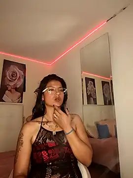 SamathaMay: απευθείας συνομιλία ΧΧΧ