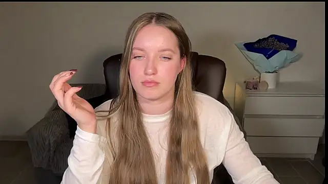 EvaMaddison 现场XXX聊天