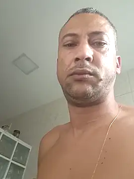 Arrombador20's Webcam Show