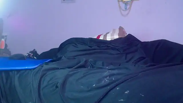 Zafiro_subversiva Webcamshow