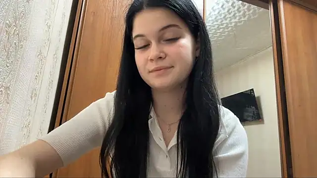 BellaLuxury's Live XXX Chat