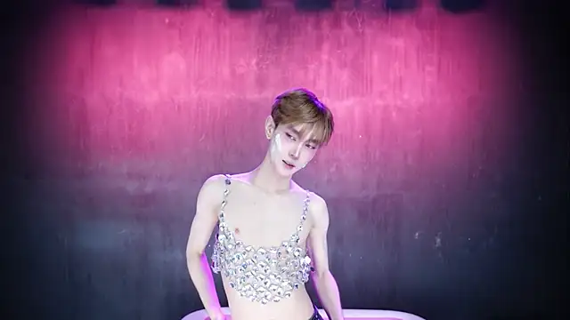 Queen-Vibe Show Webcam