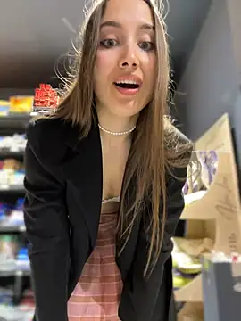 Pertunjukan Kamera Web ICrazyOneIRL