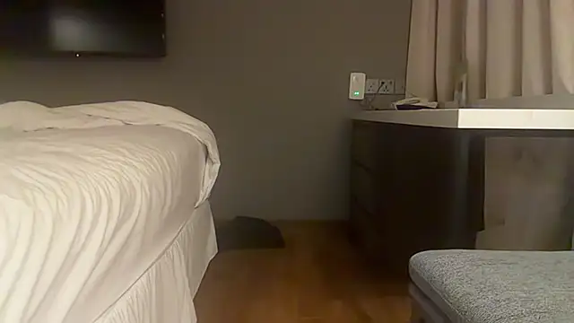 EastHunter Webcam show