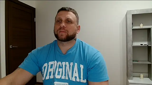 B-L-O-N-D – Kamerová šou