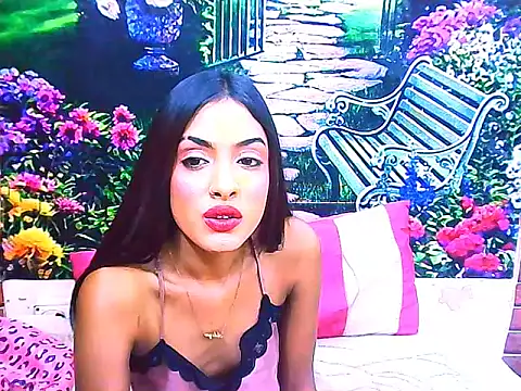 Czat XXX na żywo – IndianPretty14u2Luv