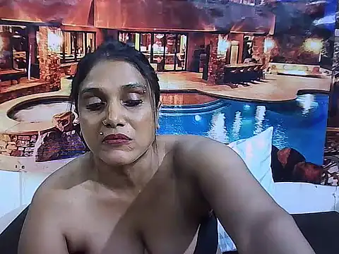 IndianSexyLady20 Adlı Modelin Canlı XXX Sohbeti