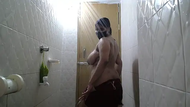 Its-Simran élő XXX-chatje