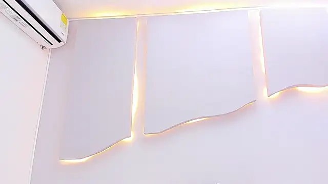 EmilyDiaaz's Live XXX Chat