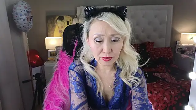 RoxalanaStar Live XXX-chat