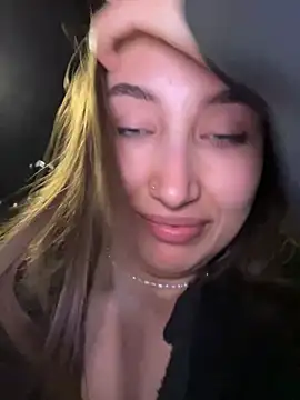 Онлайн чат XXX ICrazyOneIRL