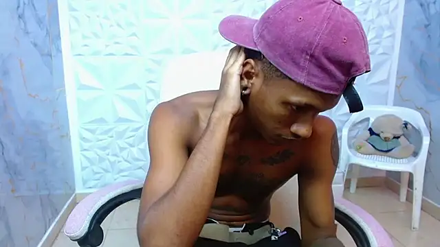 ManSantのライブXXXチャット