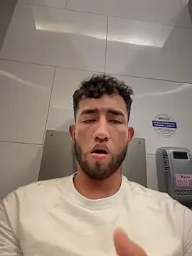 Show modela liam_bronw na web-kameri