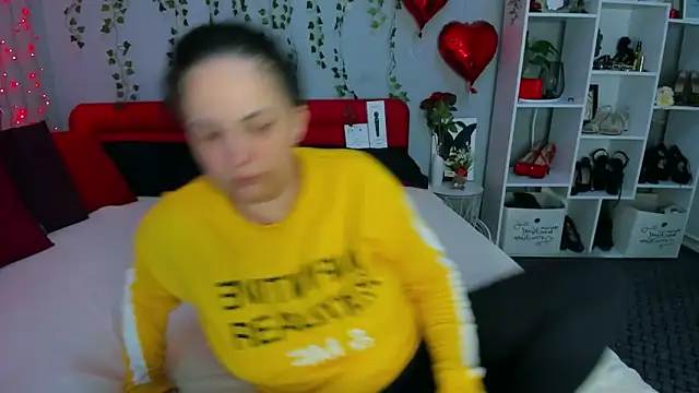 Show modela DarlingMilf na web-kameri