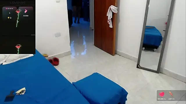 Chat XXX en directo de LAURA_Foxht