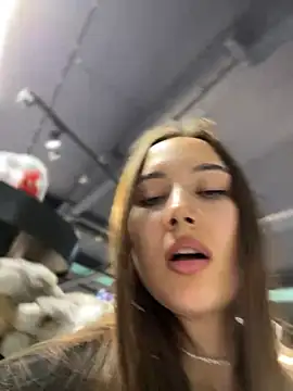 ICrazyOneIRL – Live XXX-chat