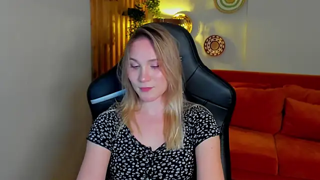 ElaraVoltage Live XXX-Chat