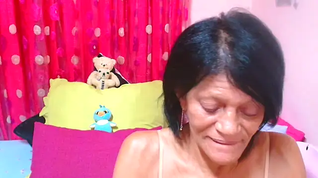 Chat XXX en directo de SLUTTYROXY