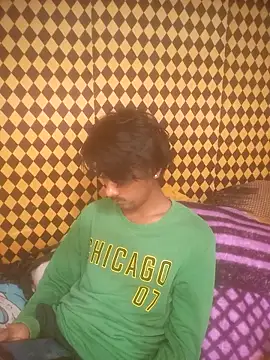 Freakingromance: διαδικτυακό σόου στην κάμερα