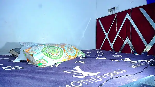 DanisaBrown Chat XXX in diretta