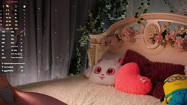 EdlinAlliston Chat XXX in diretta