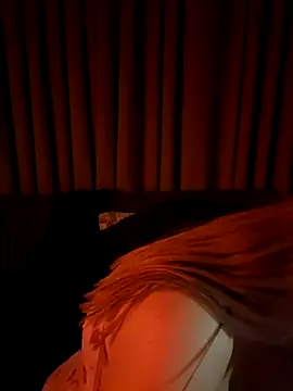 TutkuEvi Adlı Modelin Web Kamerası Şovu