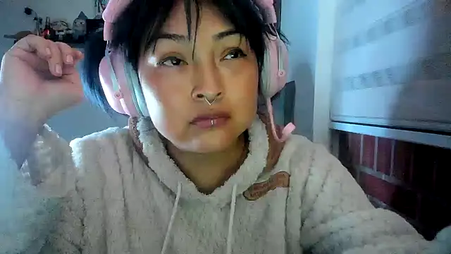 Chatroom XXX en direct de Shaddycute_